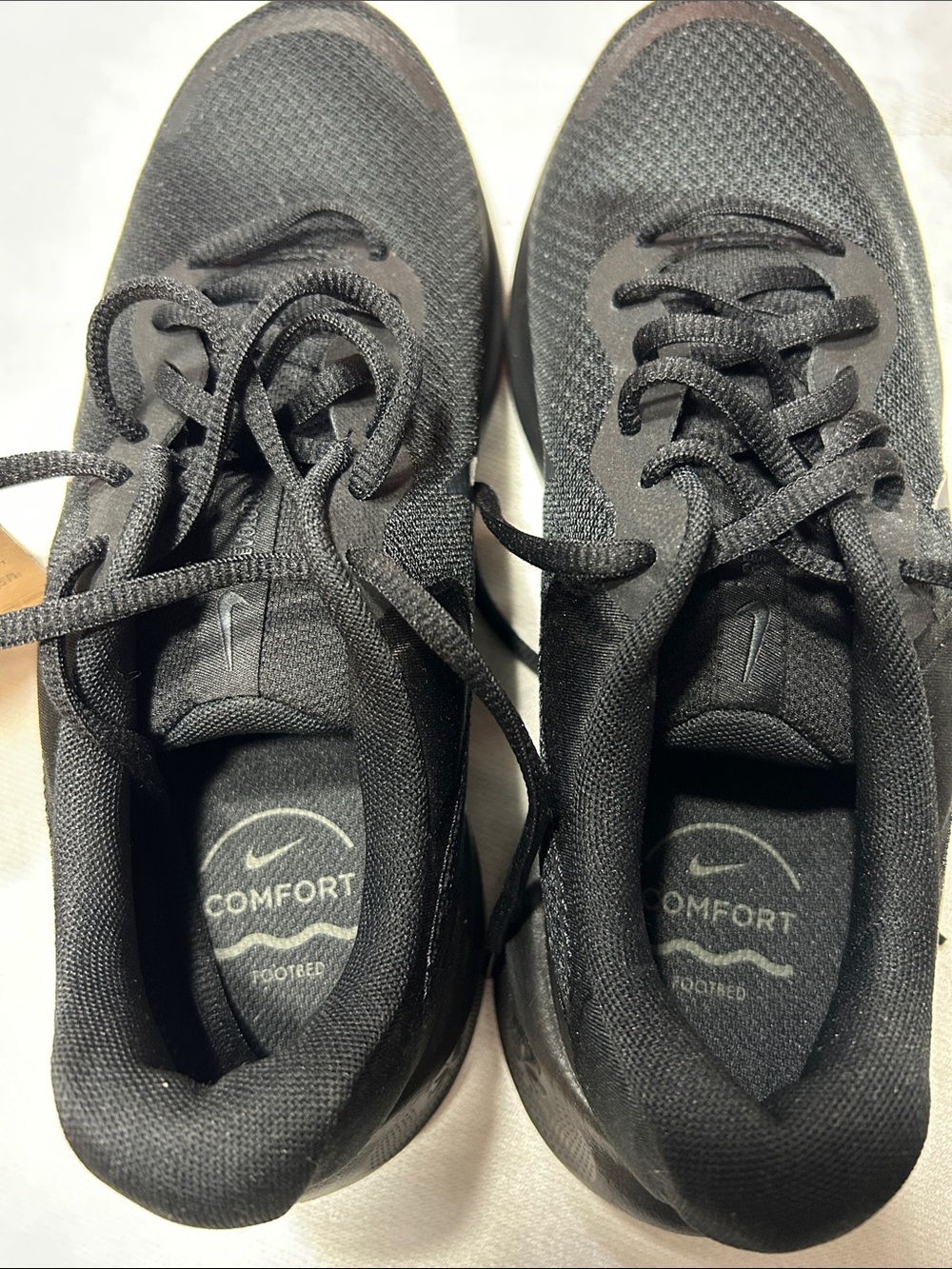 Nike Revolution New sneakers triple black- running - unisex 8.5 - Picture 3 of 10